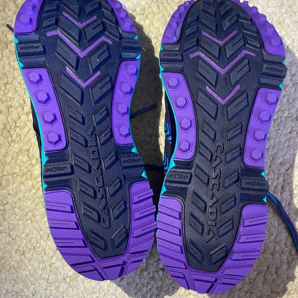 Brooks Women's Cascade Trail Running Shoes - Picture 7 of 10